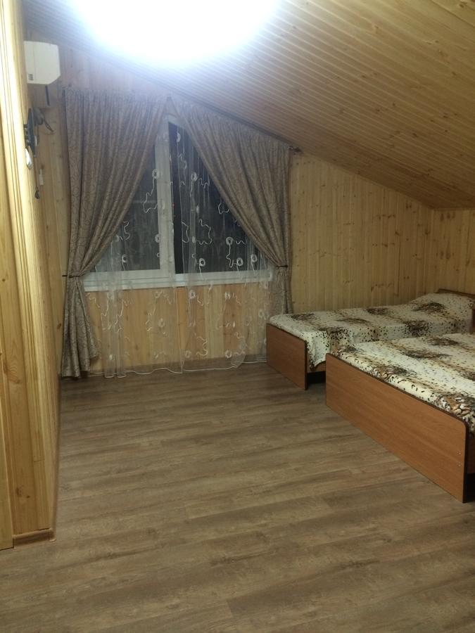 Guesthouse Tigranakert Pizunda Exteriör bild