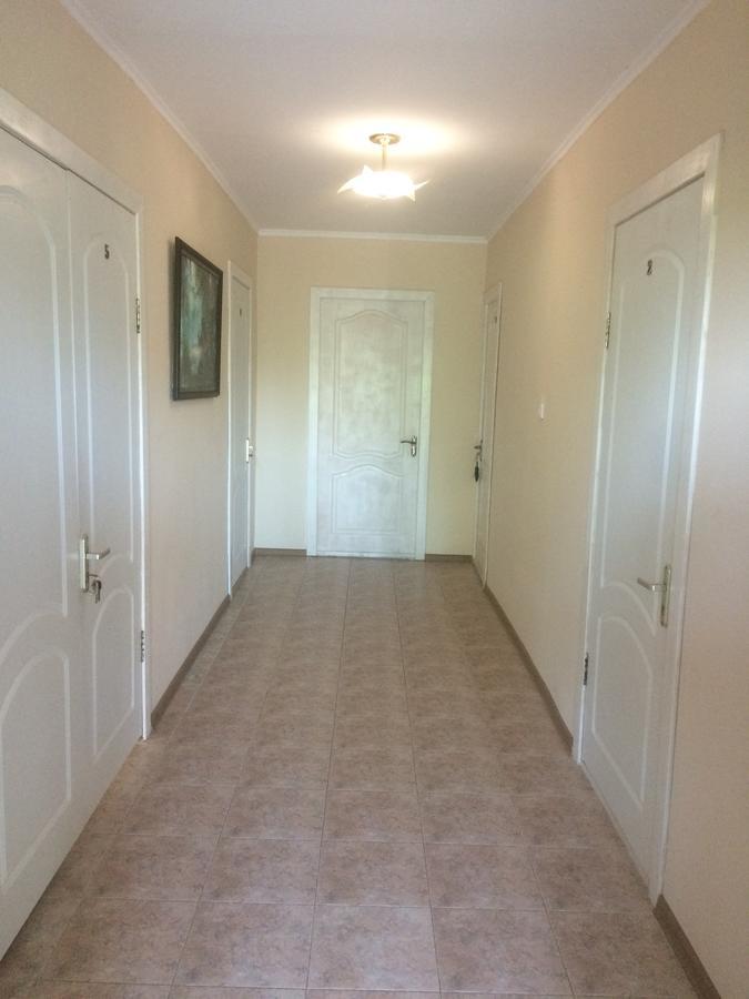 Guesthouse Tigranakert Pizunda Exteriör bild